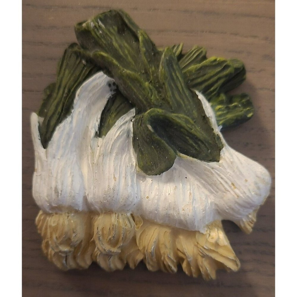 Garlic Bulbs Vintage Wooden Refrigerator Magnet
